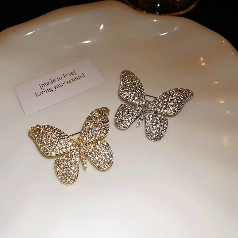 Fashion Full Zircon Wings Silver Color Butterfly Brooch For Women Rhinestone Insect Lapel Pins Animal Badge Jewelry