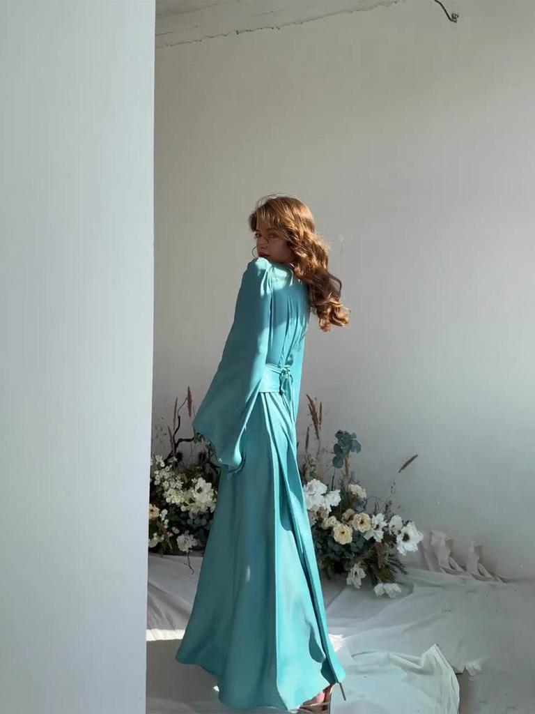 Lace-Up Bell Sleeve Rhinestone Dress - Elegant Lady's Slimming Large Hem, Waist-Cinching Autumn Style 2025