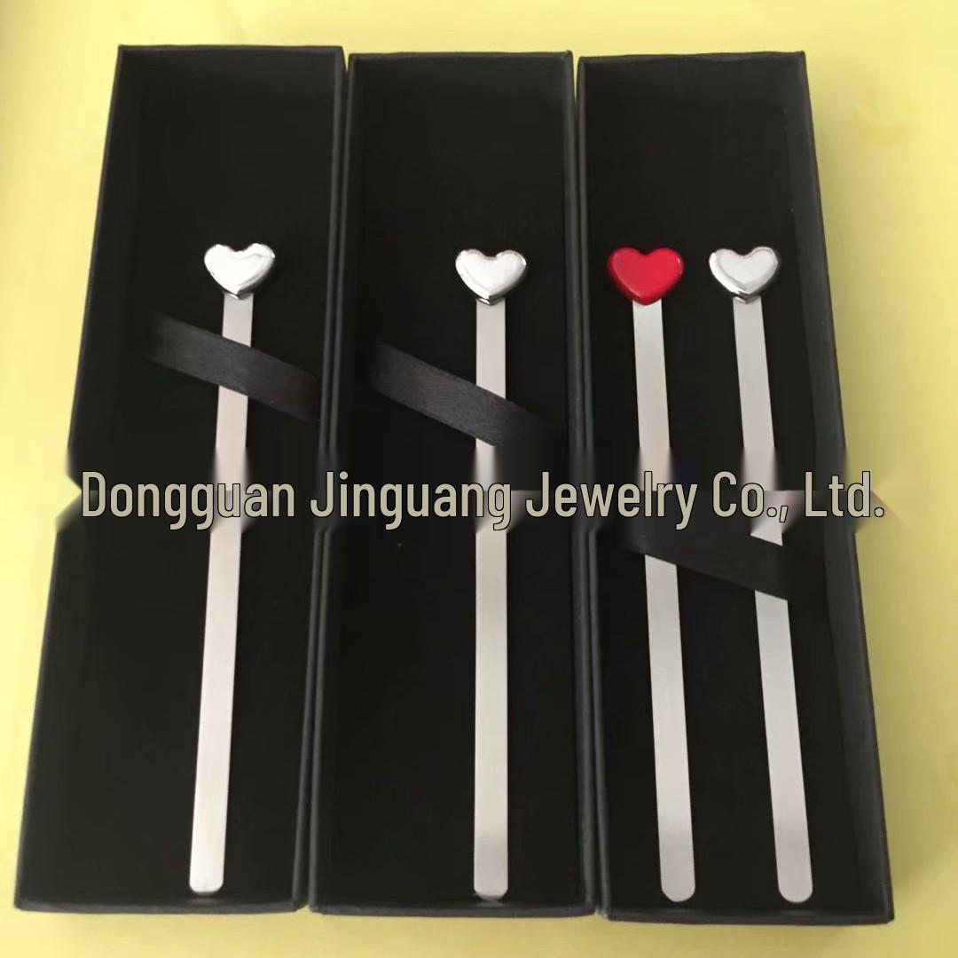 Heart-Shaped Stainless Steel Painted Bookmark: Quality Metal Gift 12.5 cm