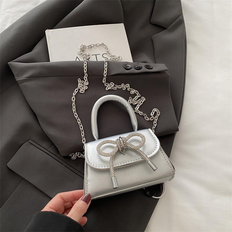 

Маленькая квадратная сумка с пайетками, женская, 2025, весна, новая модная цепочка, на плечо, сумка-мессенджер, популярная мини в этом году серебряный