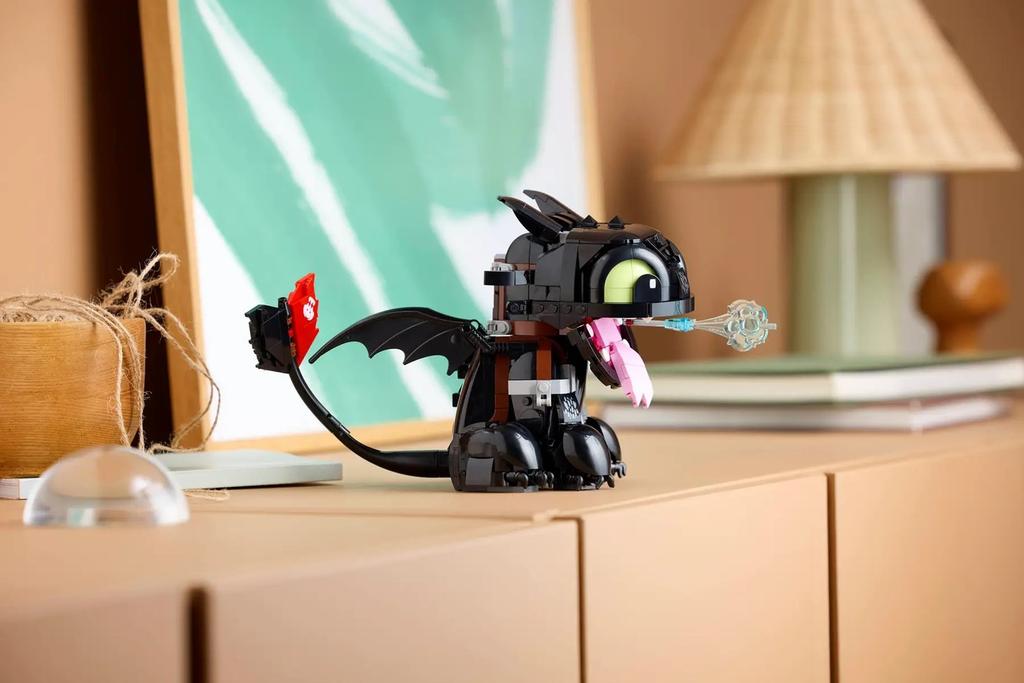 LEGO Icons 10375 How To Train Your Dragon: Toothless