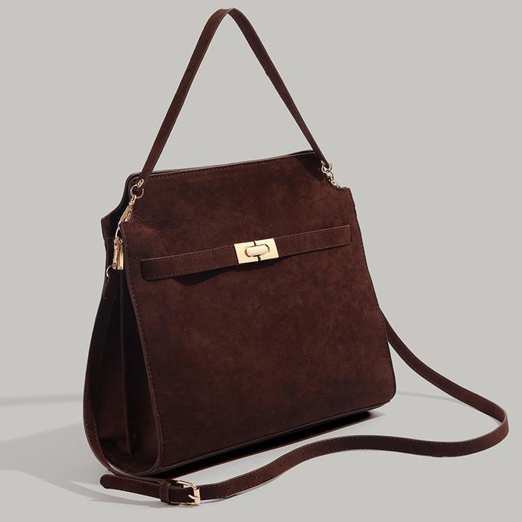 2024 New Autumn and Winter Niche High-Grade Retro Frosted Handbag Women's Large Capacity Commuter Shoulder Messenger Bag