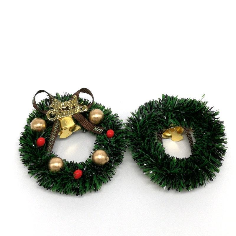 2pcs Miniature Christmas Wreath Mini Hanging Xmas Wreath Dollhouse Garland Wall Grass Strip Decoration Accessories