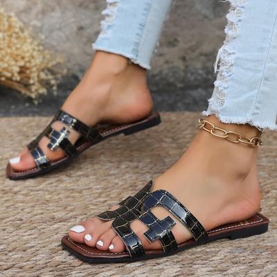 Women's Slippers Flat Luxury Outdoor Beach Flip Flops Female Summer Sandals Trend Design Slides Solid Basic Chinelos 2024