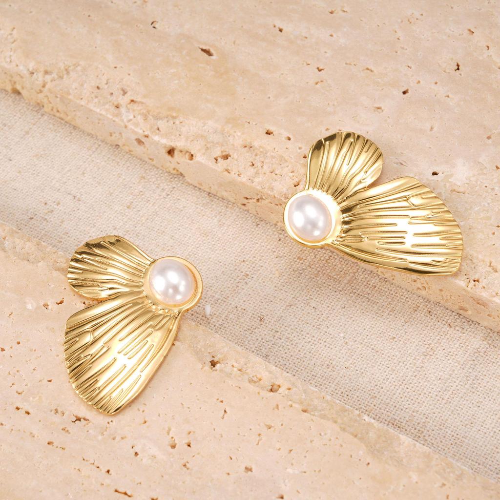 Retro Butterfly Flower Stud Earrings: Exaggerated, Colorfast, Symmetrical Design