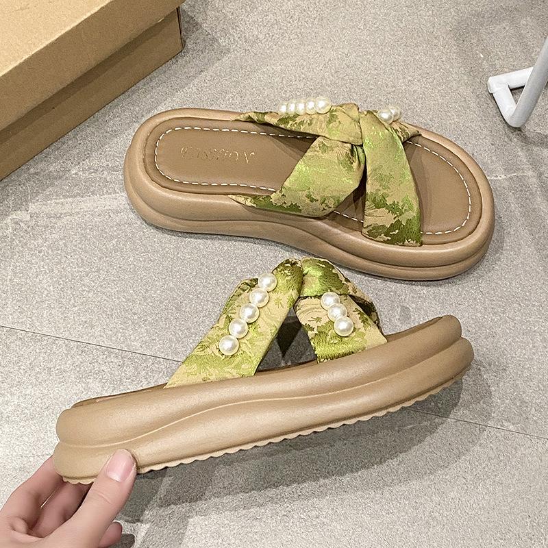 Pearl national style outer wear with skirt slippers girl 2025 summer new fairy style sandals fashion beach one-word drag tide