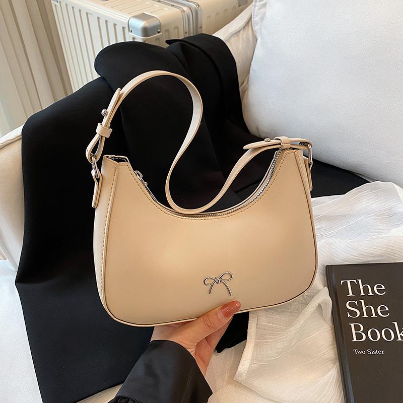 Women's bag  single-shoulder bag Korean style with a bow decorati fashiable crescent-shaped bag for casual commuting under