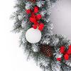 Künstlicher Weihnachtskranz mit künstlichen grünen Blättern, festliche Girlande im Landhausstil