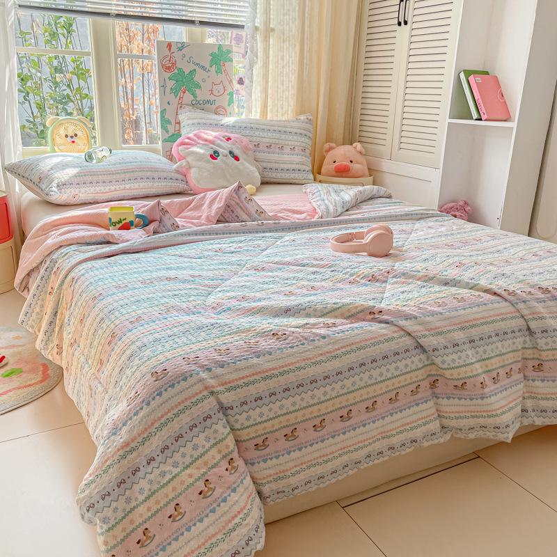 Maternity & Baby Summer Cool Quilt - Machine Washable, Breathable Cooling Blanket for Dorms & Kids