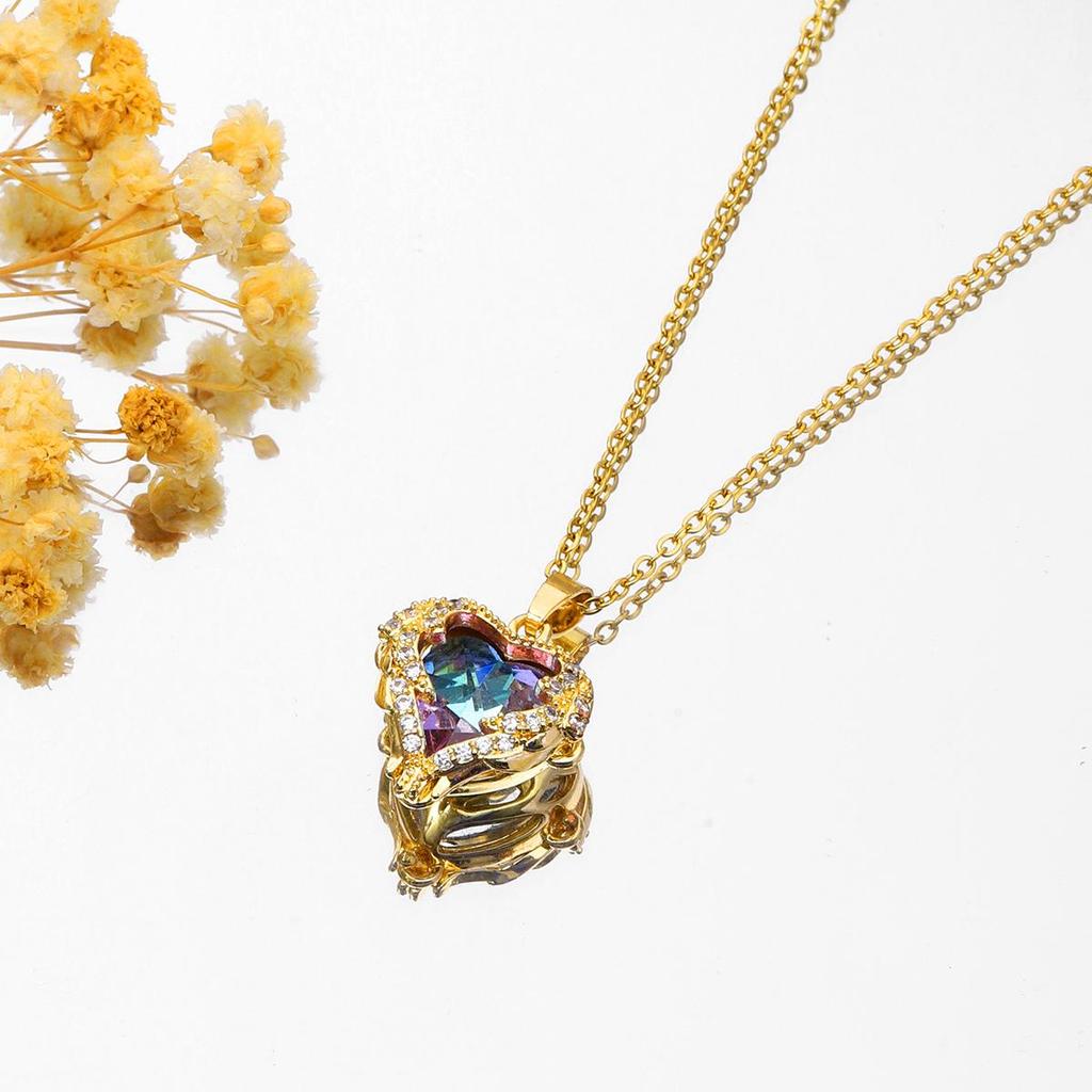 Non-Fading Titanium Steel Women's Necklace: Versatile and Elegant Internet Celebrity Chain with Simple Copper Pendant