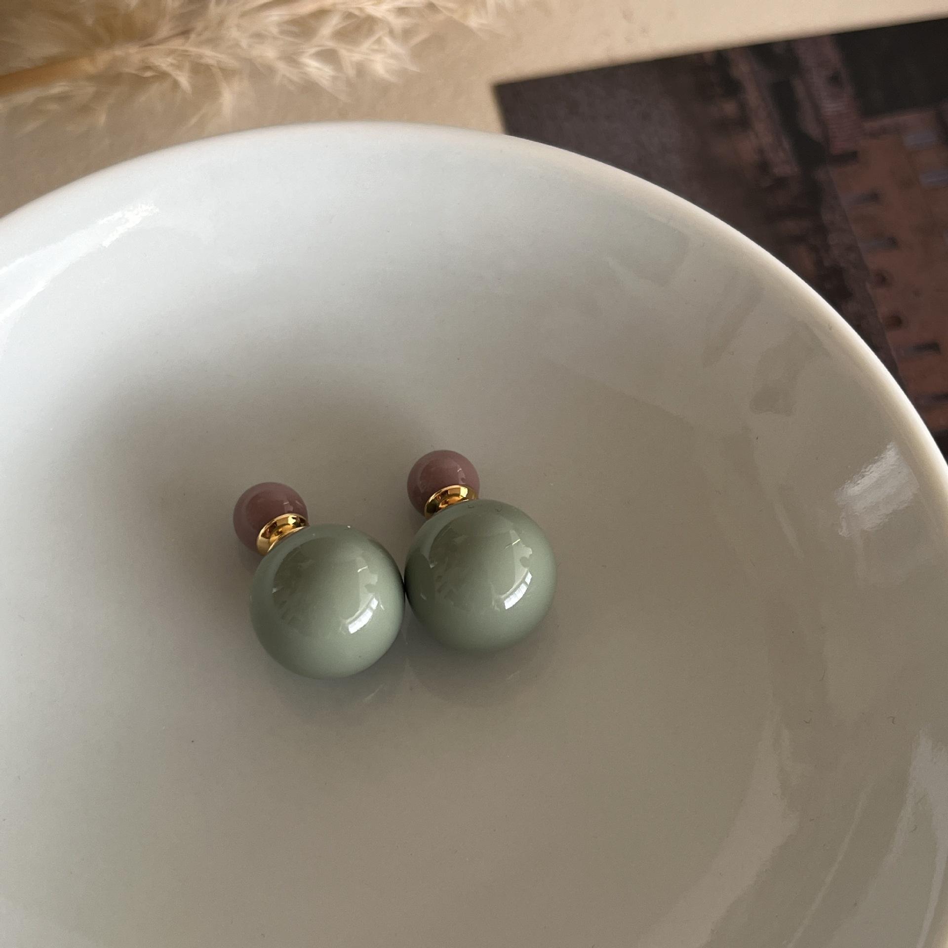 

Niche Design Sense Playful Bubble Gum Double-Sided Stud Earrings Earrings One Or Two Wear Contrasting Color Ball Stud Earrings
