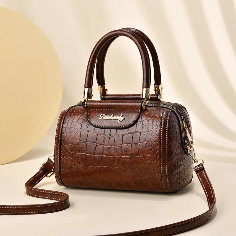 Trendy Fashionable Bucket Bag For Women Stylish Color Block Crossbody Handbag With Comfortable Pu Material