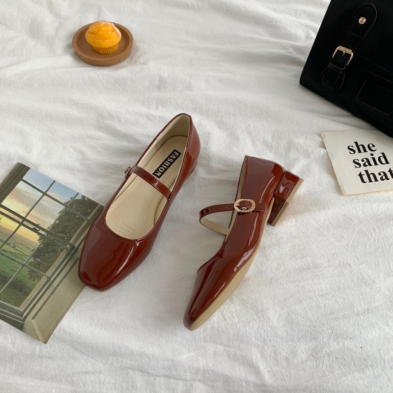 Low-heeled summer new retro versatile one-word buckle Mary Jane single shoes small leather shoes women