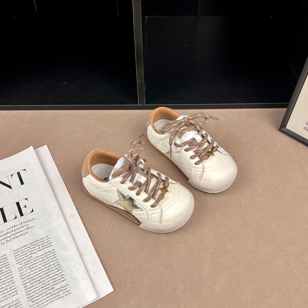 2026 Trendy Kids' Soft Sole Star Sneakers - Versatile Casual White Shoes for Toddlers