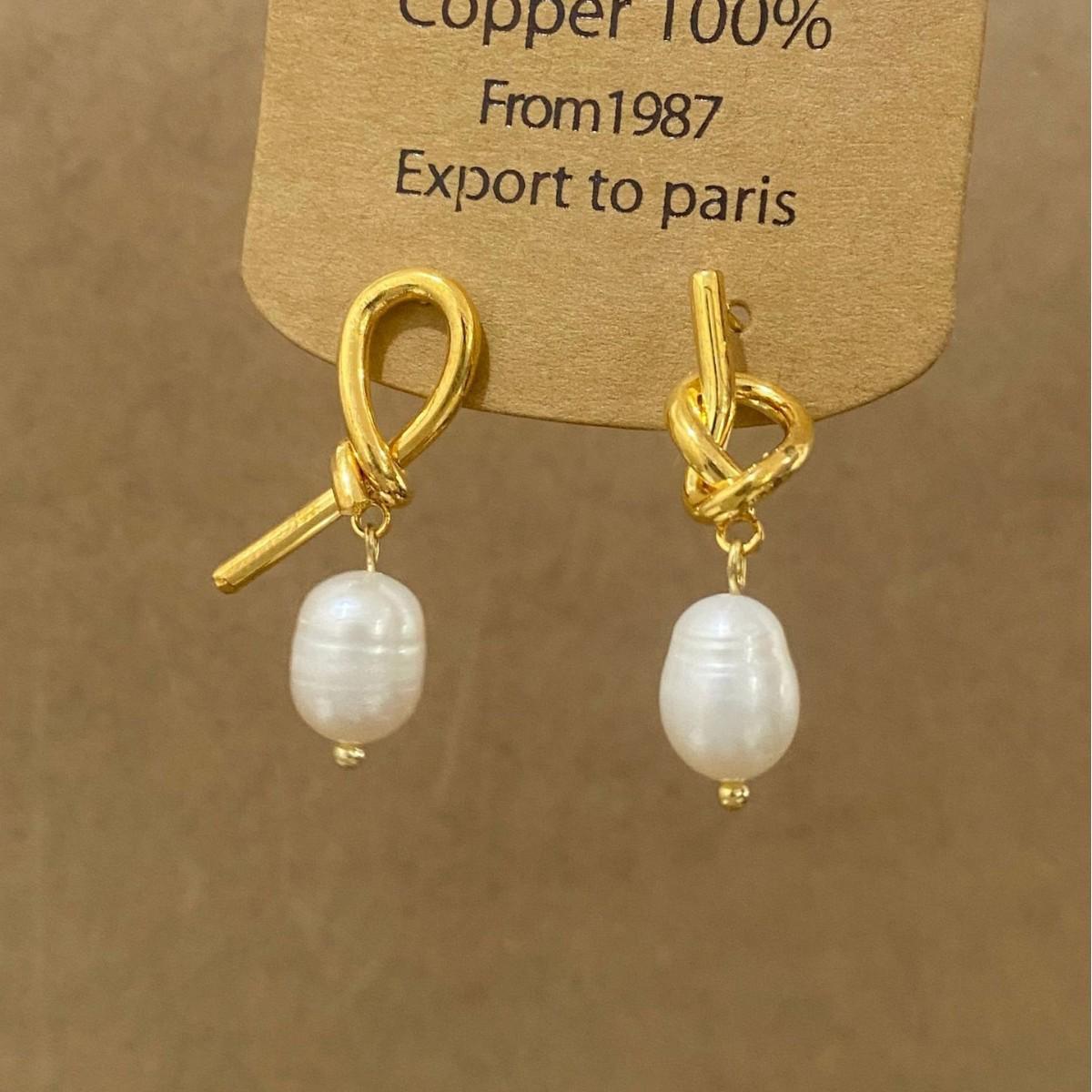 French Gold Knot Freshwater Pearl Stud Earrings - Unique, Elegant, Versatile, and Fashionable Design.