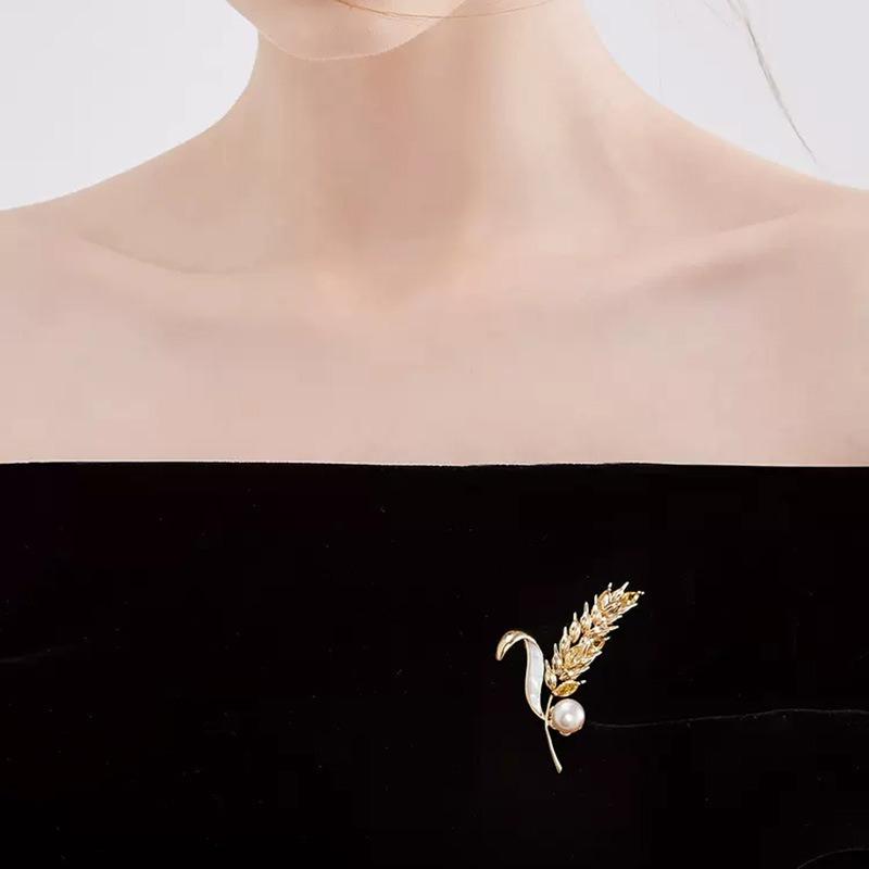 Japanese and Korean Pearl Wheat Ear Brooch, Women's Design Sense, Elegant Brooch Accessory, Exquisite Suit, Suit Corsage