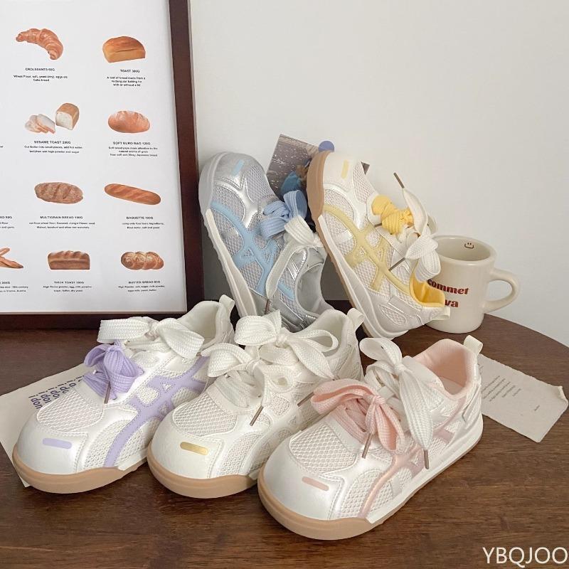 Fashion New Lightweight Breathable Sports Shoes Women Spring Summer Fashionable Versatile Flat Shoes Leisure Comfortable Women Sneakers