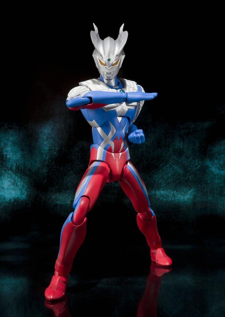 TAMASHII NATIONS Ultraman Zero ULTRA-ACT