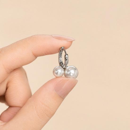 1 Paar Ohrringe mit Kunstperlen für Damen, Kleine runde Hängeohrringe, Creolen, Huggie-Ohrringe, Leichter Hochzeitsschmuck