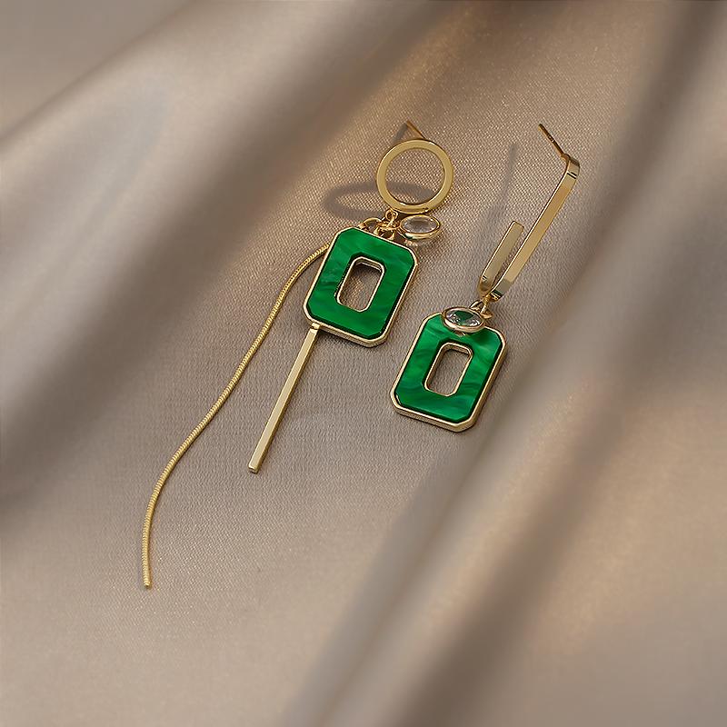 2026 New Asymmetric Green Square Tassel Long Earrings Korean Design Jewelry Girls Fashion Accessories Drop Earrings For Woman
