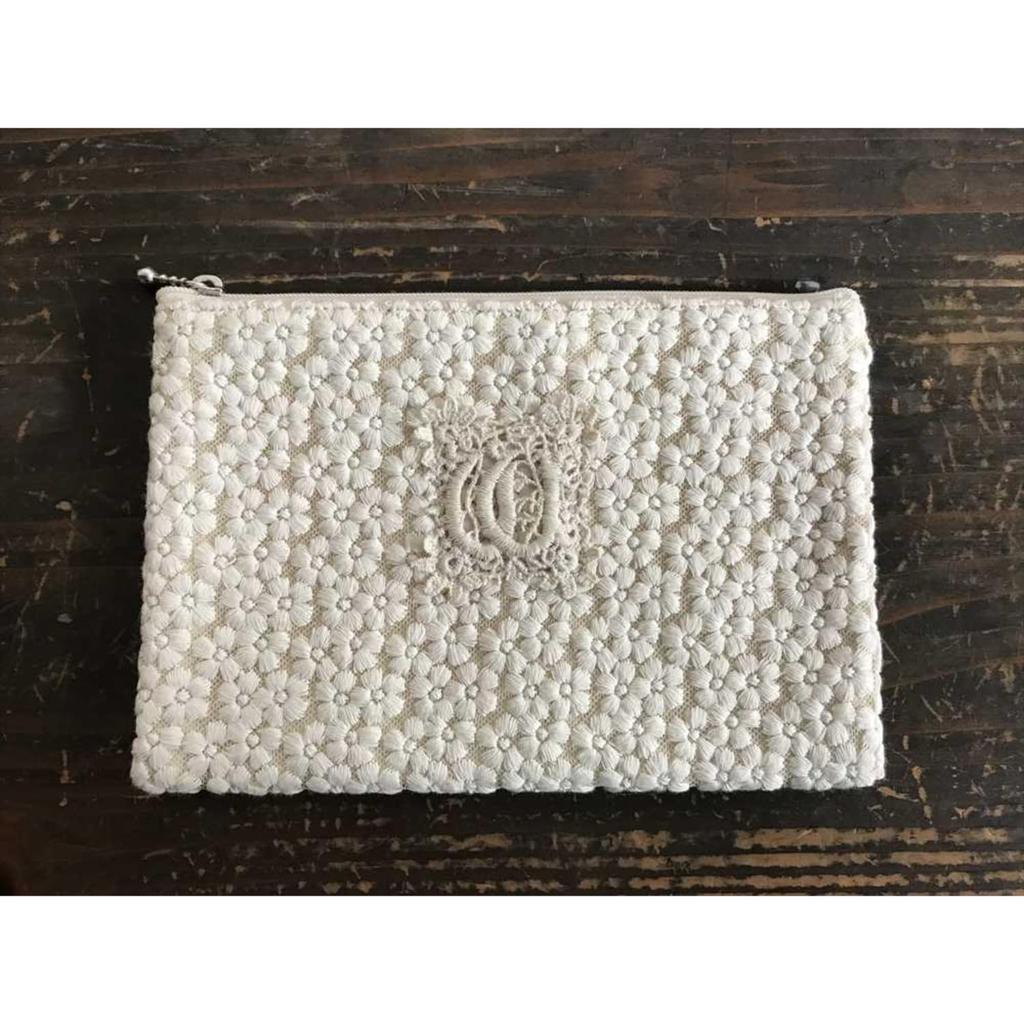 Vivienne Pouch 12 x 18 Nuage de Fleur Series Lace Embroidery Accessory Case WK1131A1 (Vivienne) [Flat cm, Ivory]