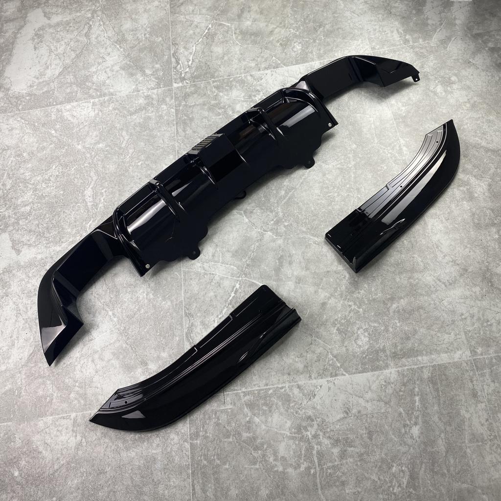 Car Rear Bumper Diffuser Splitter For BMW E60 E61 525i 525d 530i M Sport M-tech M-package 2005-2010 Tuning Gloss Black Bodykits