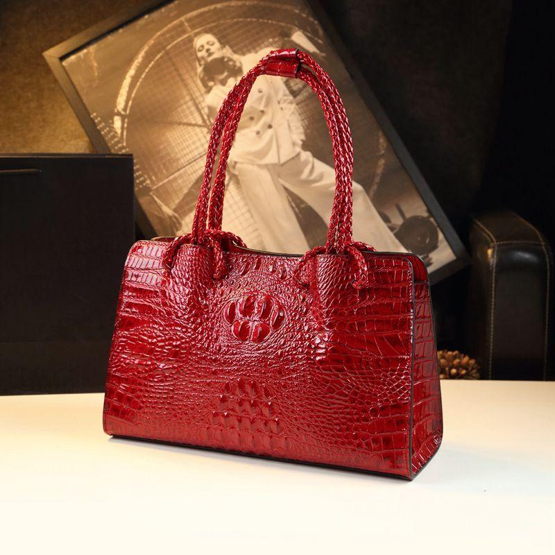 Женская большая вместительная сумка-тоут с крокодиловым узором — фото 8