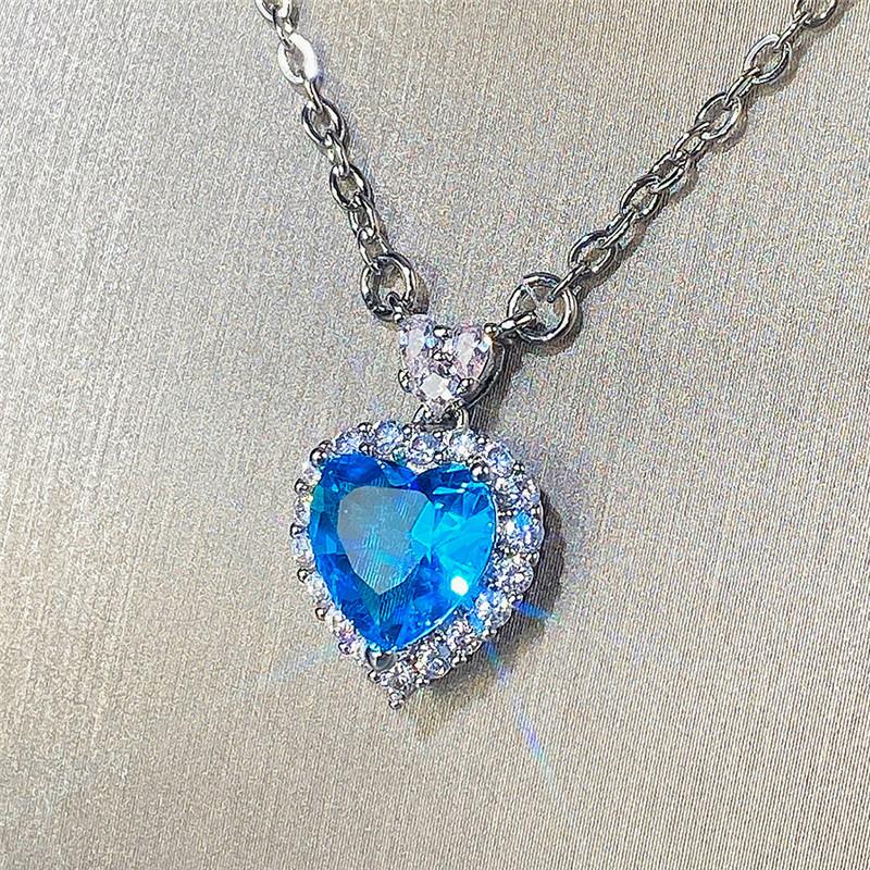 Huitan Luxury Blue/Garnet Heart CZ Women's Necklace for Engagement Wedding Bright Color Delicate Lady’s Jewelry Party Love Gift