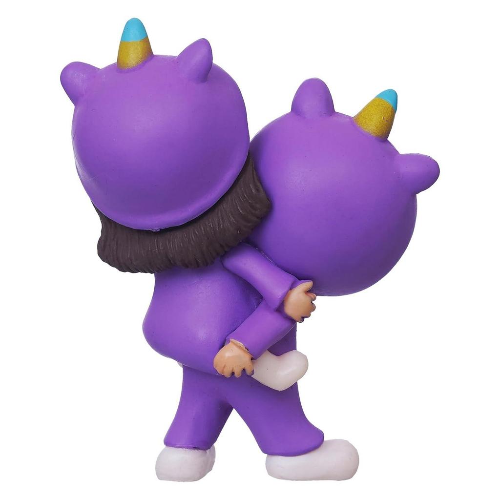 Purple Miniature Cute Couple Statue Girl On Boy's Shoulder Decorative Showpiece - Valentine Gift for Girlfriend, Boyfriend, Husband, Wife (Polyresin)