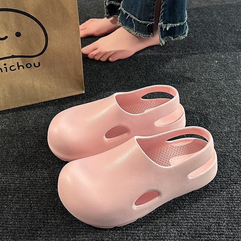 Cold Slippers with Toe Caps for Women, Anti Slip and Cute Thick Soled, Suitable for Summer Beach Wear