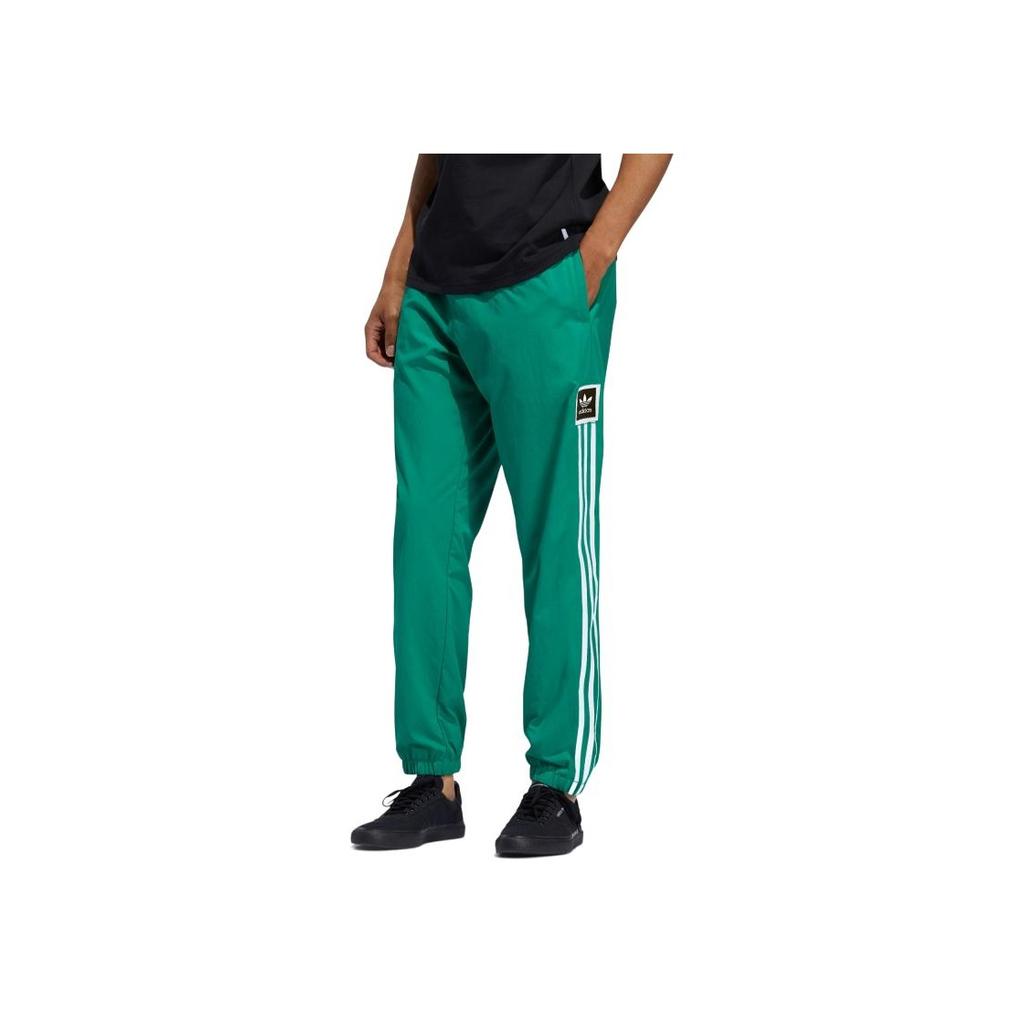 adidas Originals Trefoil Standard Windhose, Tapered Fit Herrenhosen Rauchgrün EC3314