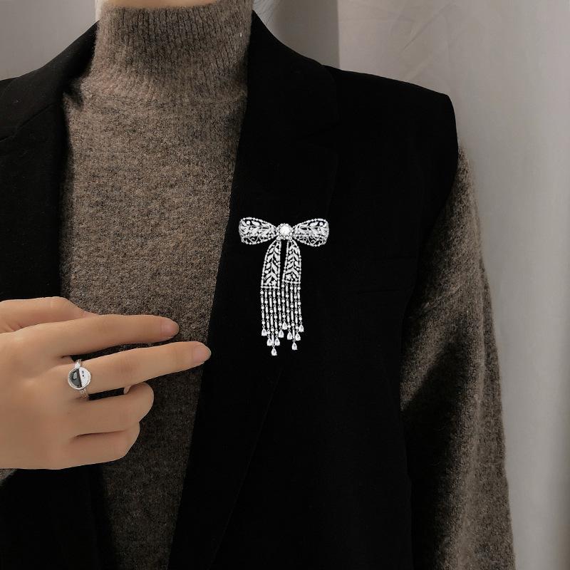 Luxury Tassel Brooch Jewelry Natural Freshwater Pearl Inspired Designer Zirconia Full Paved Bowknot Brooch