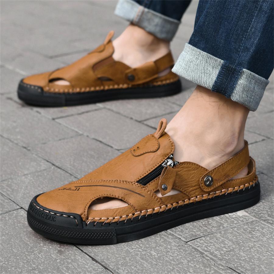 Fashion Outdoor Walking Sandals for Men Non-Slip Loafers Leather Mens Sandals Hollow Out Man Beach Flats Anti-collision Toe Summer Shoes