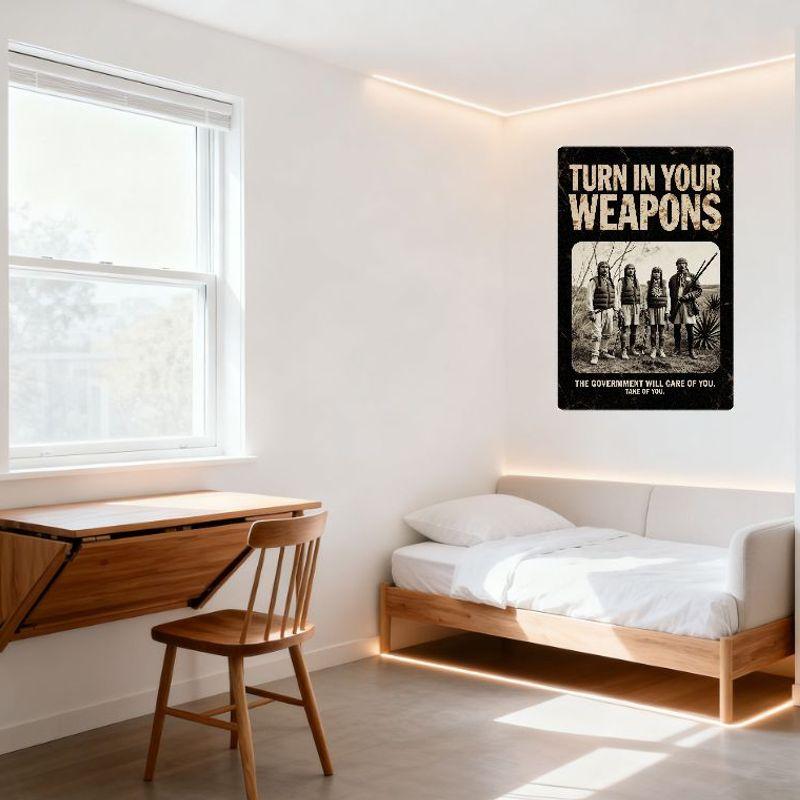 Vintage Schwarz-Weiß 'Waffen abgeben' Propaganda Metallblechschild - Historisches Unheilvolles Poster für Heimbar Man Cave Café De