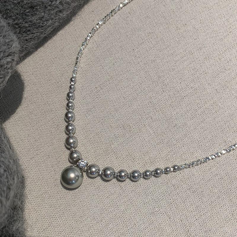 Elegant Freshwater Pearl and Shell Bead Women's Necklace - High-End Design Choker and Clavicle Chain