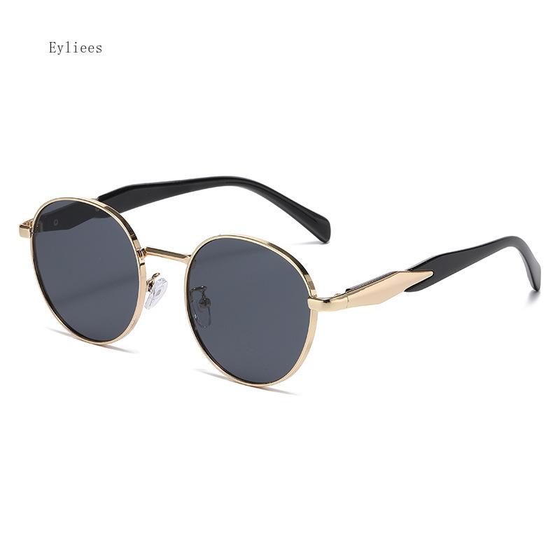 Ins Vintage Round Punk Sunglasses Women Fashion  Gradient Shades Eyeglasses Men Trending Metal Sun Glasses UV400