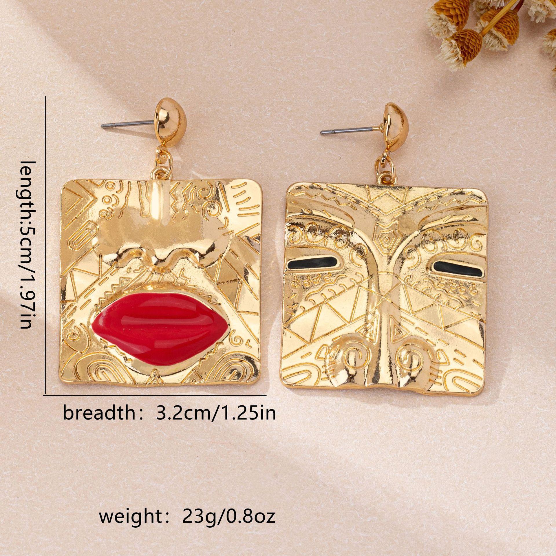 

Геометрическая скульптура лица Искусство Индивидуальность Асимметричные серьги Темперамент Продвинутый смысл Выражение лица Серьги-гвоздики