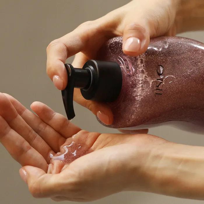 TISLO Perfume Scrub Body Wash 330ml (Choose 1 of 2 types)