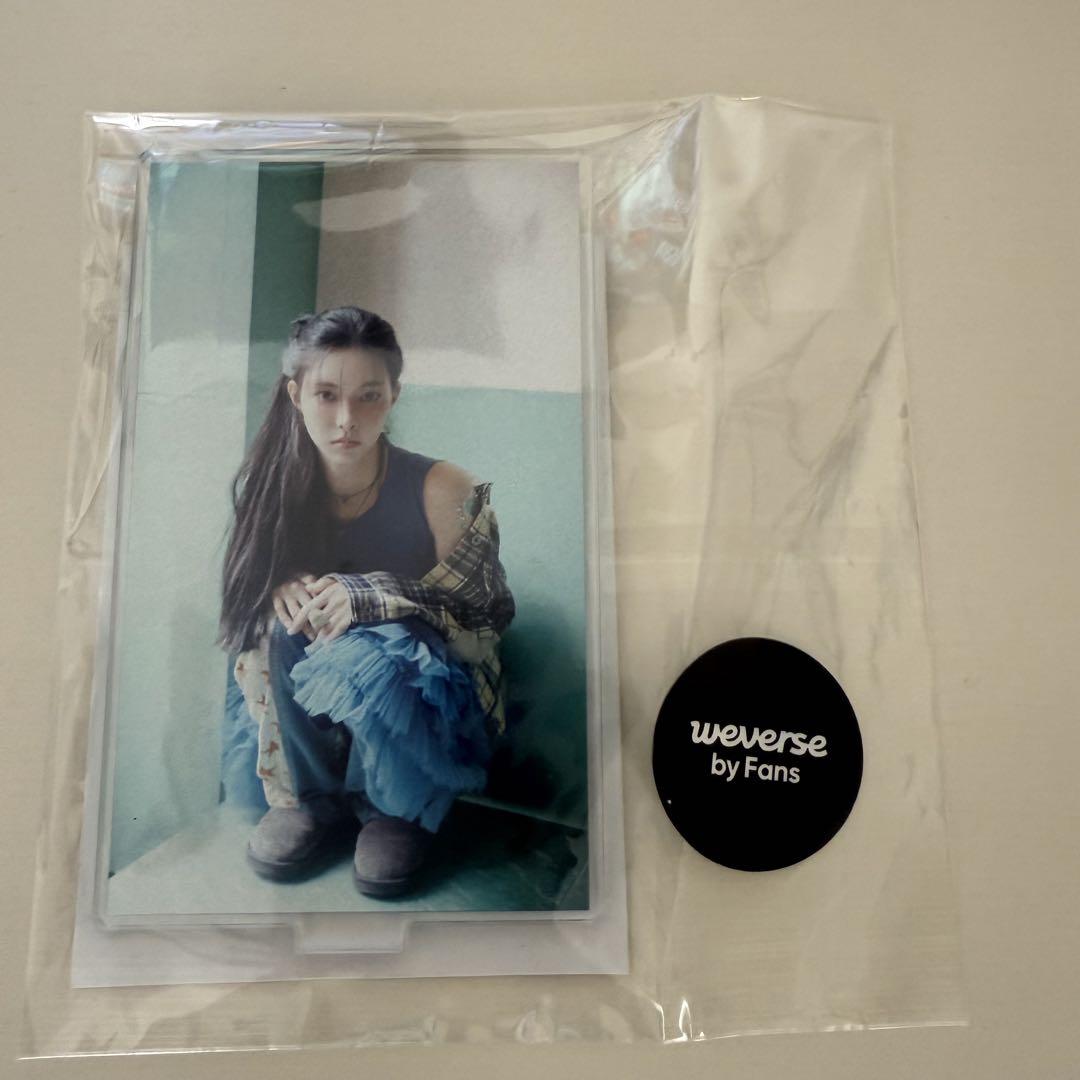 

[Б/У] Корея Лимитированный Акриловый Стенд ILLIT Weverse Shop Юна