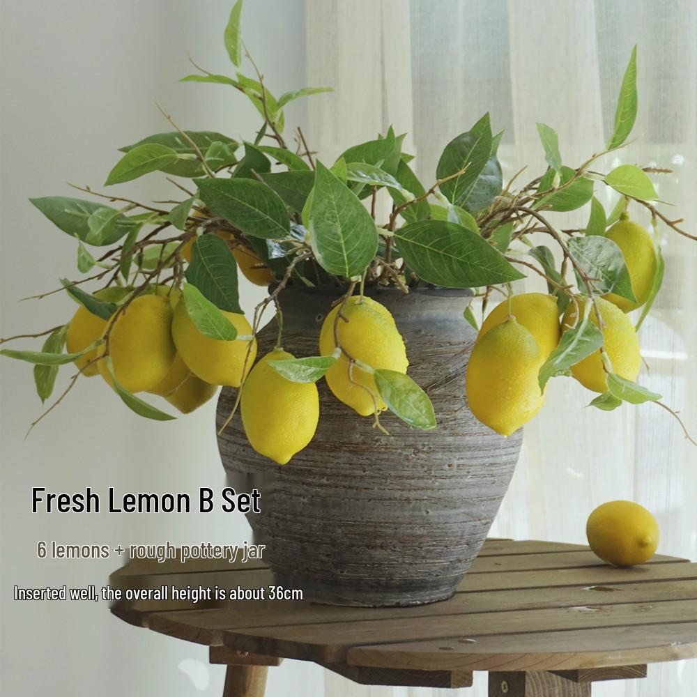 Composizione Floreale Fresca Stile Foresta con Rami di Limone per Decorazione Soggiorno o Vetrine