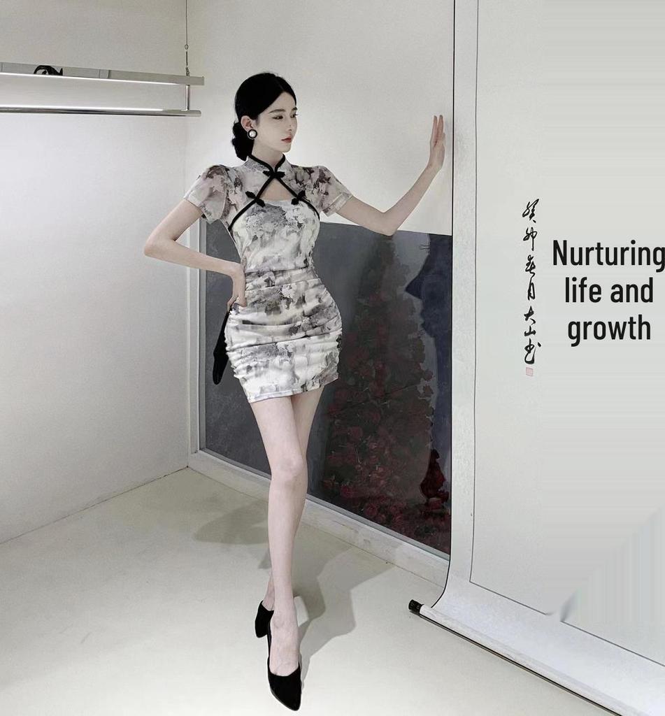 Petite Retro Qipao Dress - Summer Bodycon with Pleated Hollow-Out Design