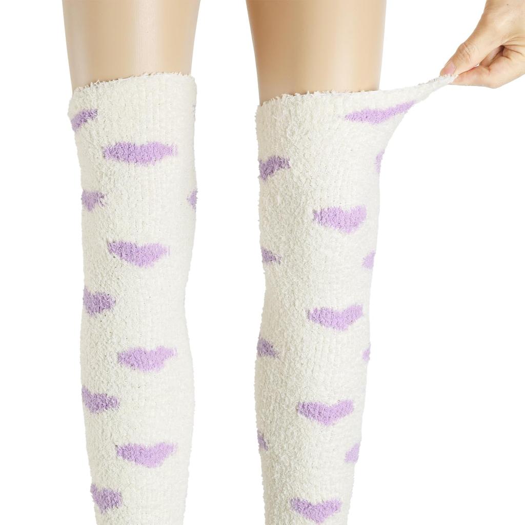 Littleforbig Süße Korallenfleece Kniestrümpfe [Herzmuster] Flauschige Strümpfe, 2er-Set, Weiß-Lila & Lila-Weiß