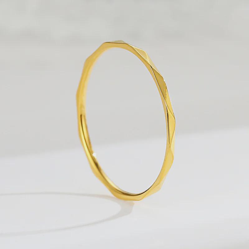 Bague V en Titane Or 18k avec Pierre Précieuse - Style Européen et Américain