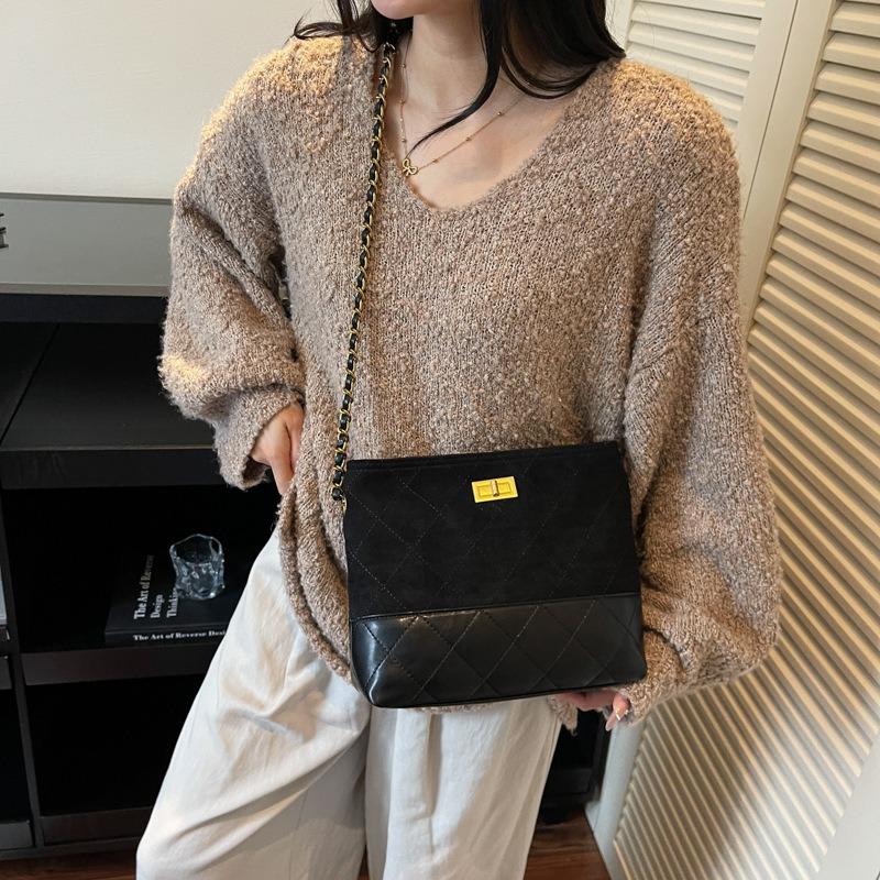 Versatile diamond small bag women's new fashion commuter bucket bag autumn and winter popular chain messenger bag