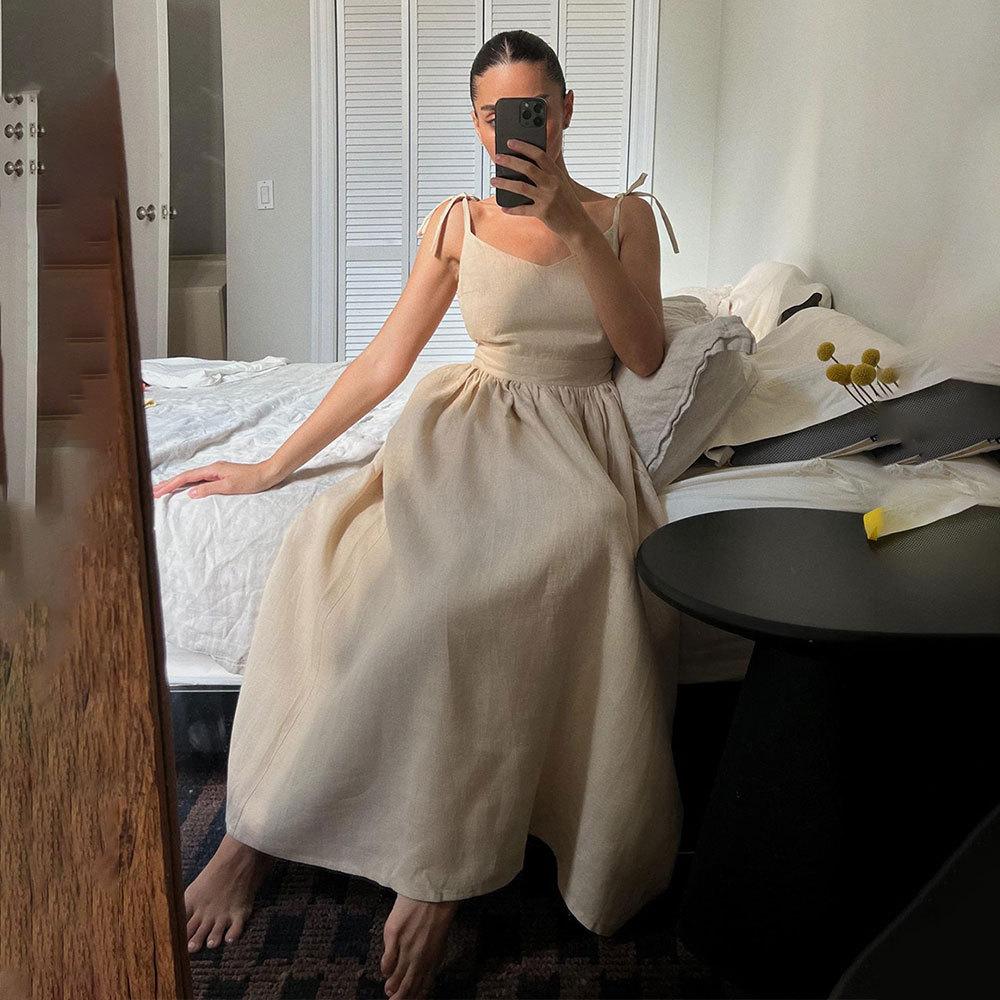 Women's Summer Maxi Dress Casual Boho Sleeveless Spaghetti Strap Smocked Tiered Long Beach Sun Dresses Vacation Dress for Women Solid Halter Dress