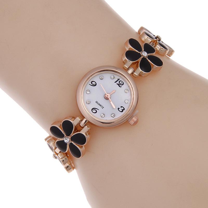 Women Flower Bracelet Quartz Watch Rose Gold Rhinestone Round Dial Elegant Floral Link Band Ladies Daily Party Wristwatch