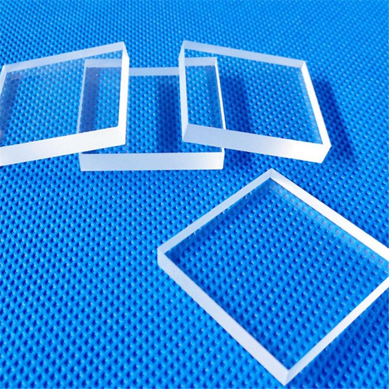 High purity transparent high temperature resistant quartz plate