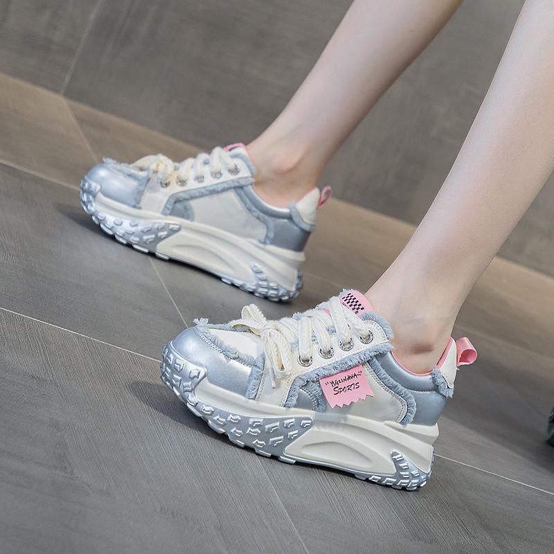 

Взрывная версия интернет-знаменитости кроссовки папы женские 2025 весна новинка 7м маленькие повседневные на толстой подошве увеличивающие рост белые туфли студенческая обувь 40