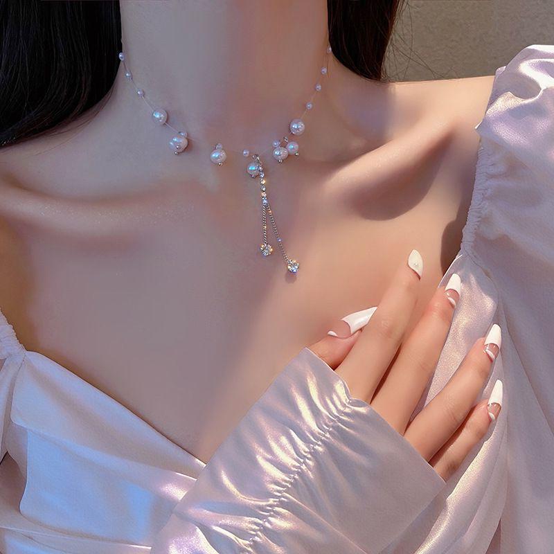 

Senlight Luxury Pearl Choker Necklace - Stylish, Versatile Clavicle Chain for Women