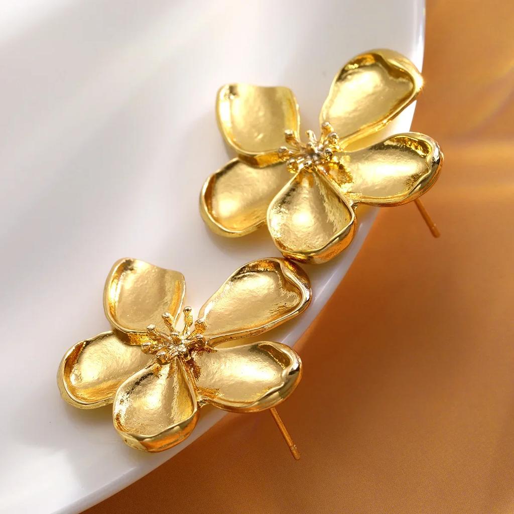 Gold Color Metal Flower Retro Earrings for Women Girls Vintage European & American Design Studs Fashion Party Zircon Gifts 2024